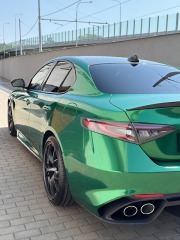 Alfa Romeo Giulia Quadrifoglio 2021