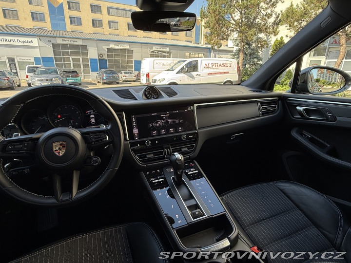 Porsche Macan T 2023