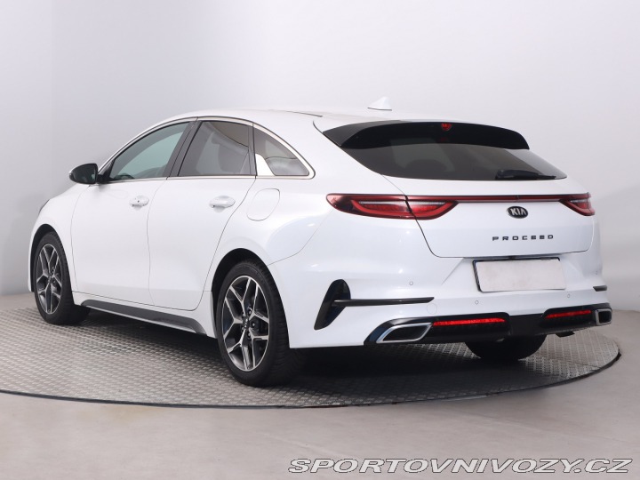 Kia ProCeed GT-Line 1.5 T-GDI 2022