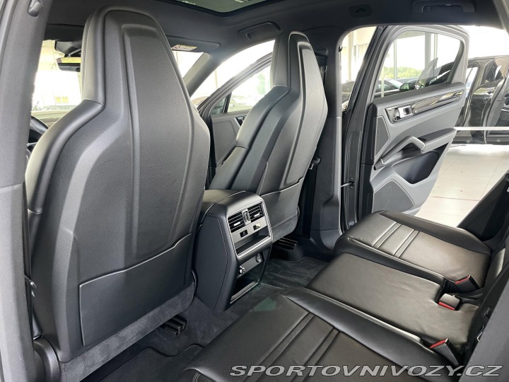 Porsche Cayenne Coupe*Chrono*Vzduch*REZER 2020