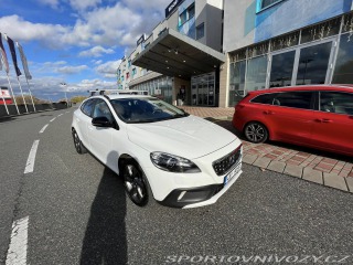 Volvo V40 Volvo V40 Cross Country T