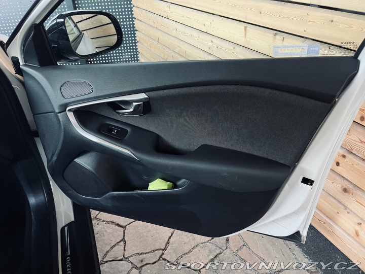 Volvo V40 Cross Country T4 AWD 2015