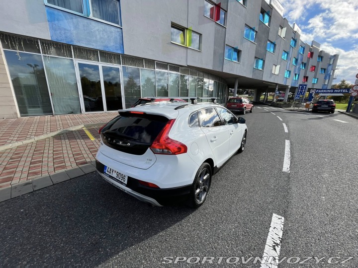 Volvo V40 Cross Country T4 AWD 2015