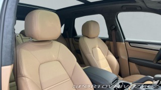 Porsche Cayenne Turbo S E-Hybrid 2020