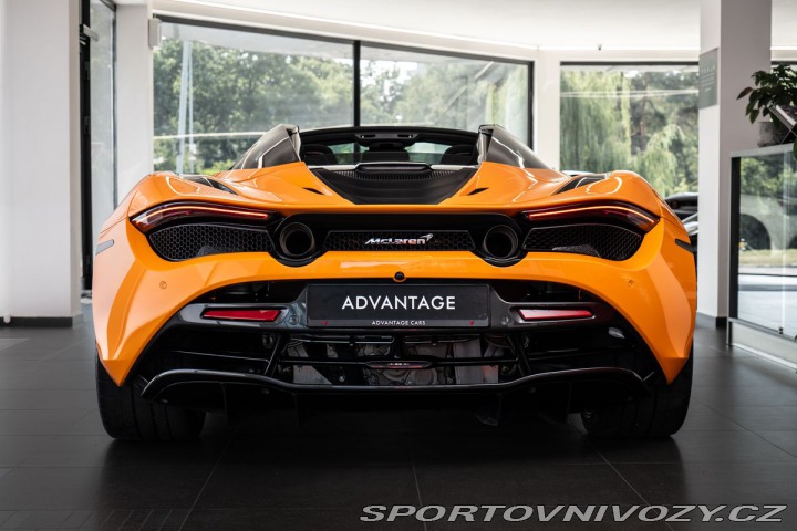 McLaren 720S Spider Performance NOVITE 2022