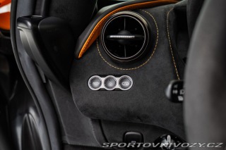 McLaren 720S Spider Performance NOVITE 2022