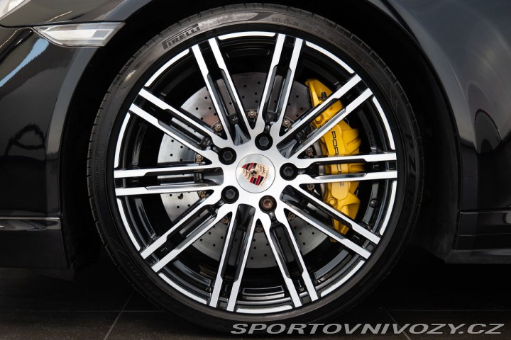 Porsche 911 Turbo S Karbon/Burmester/ 1800