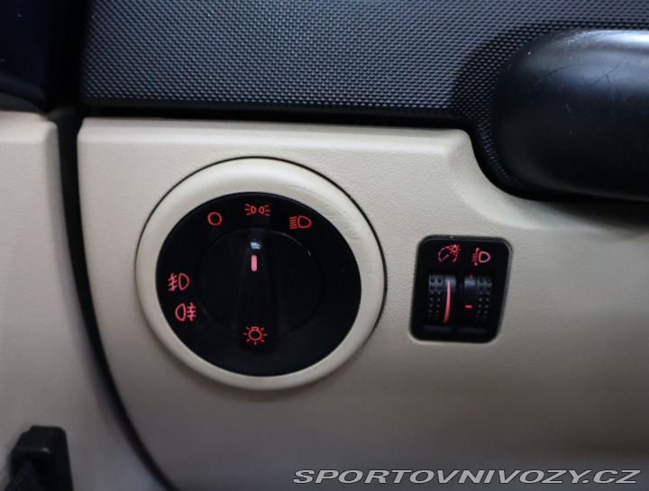 Volkswagen New Beetle 1.6 2006