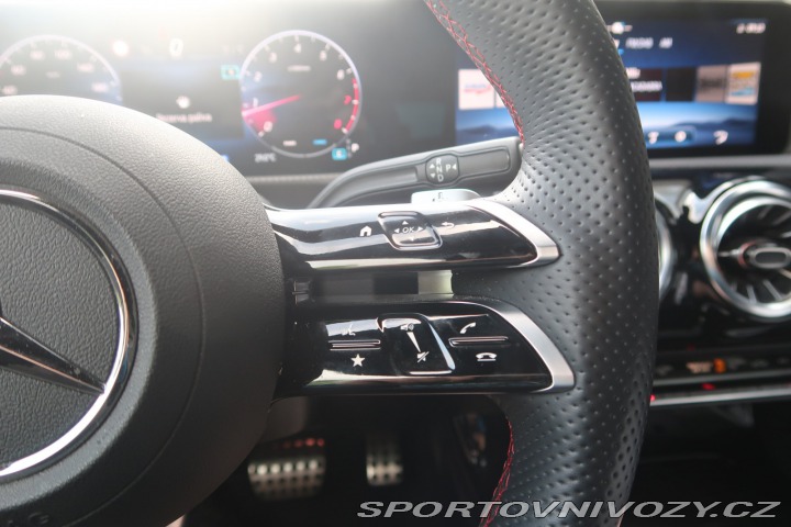 Mercedes-Benz CLA AMG 180 2024