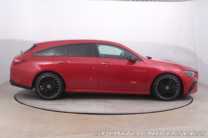 Mercedes-Benz CLA AMG 180 2024