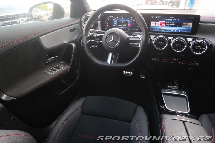 Mercedes-Benz CLA AMG 180 2024
