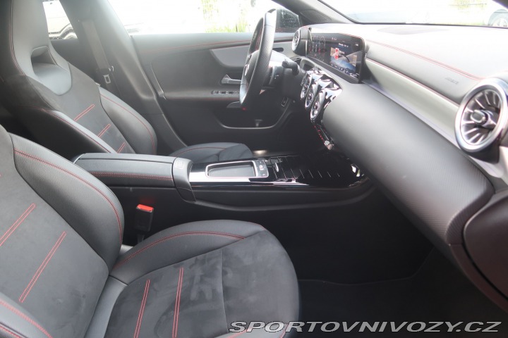 Mercedes-Benz CLA AMG 180 2024