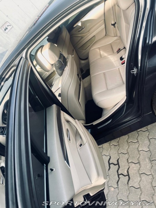 BMW 5 3,0 530 f10 2011