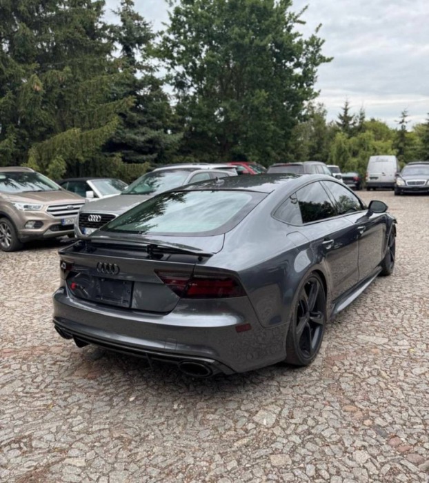 Audi RS7 