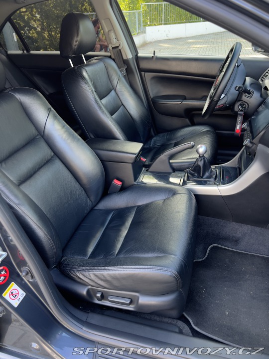 Honda Accord CL9 7g 2.4l manuál sedan 2005