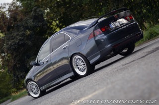 Honda Accord CL9 7g 2.4l manuál sedan 2005