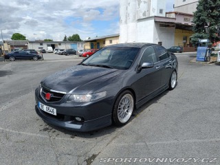 Honda Accord CL9 7g 2.4l manuál sedan 2005