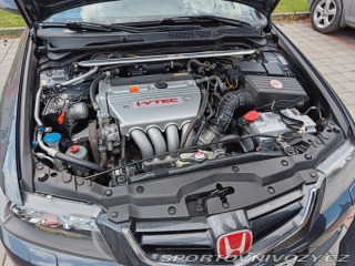 Honda Accord CL9 7g 2.4l manuál sedan 2005