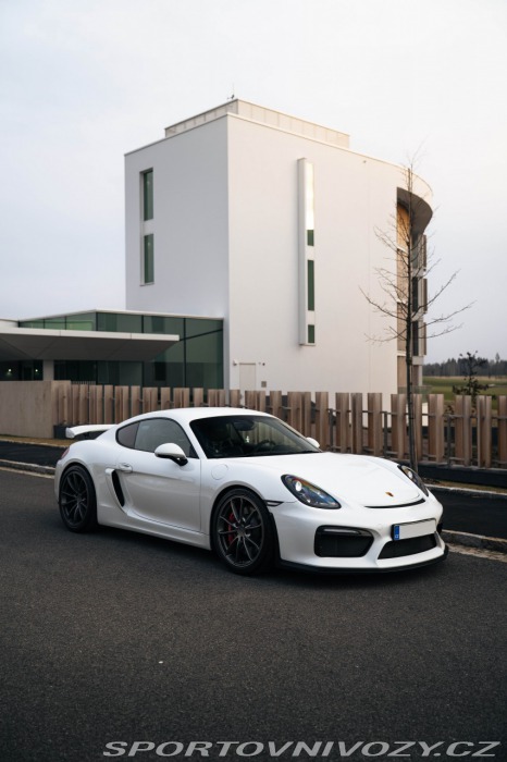 Porsche Cayman GT4 Clubsport, Approved