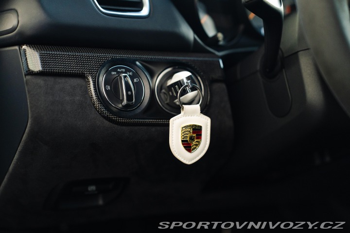 Porsche Cayman GT4 Clubsport, Approved 2016