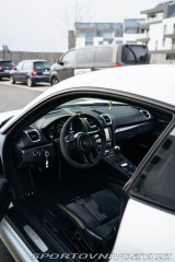 Porsche Cayman GT4 Clubsport, Approved 2016