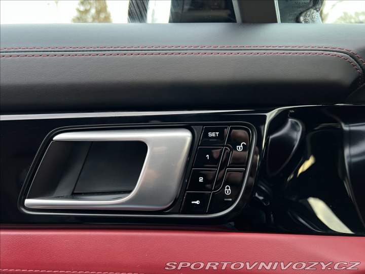 Porsche Panamera 4 Sport Chrono 2019