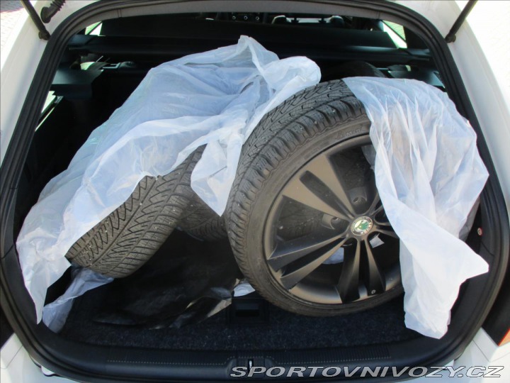 Škoda Octavia RS 2,0 TDi RS 125kw DSG 2maj 2012