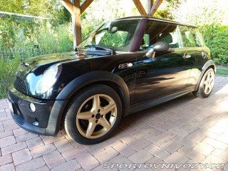 Mini Cooper Cooper R53 2005