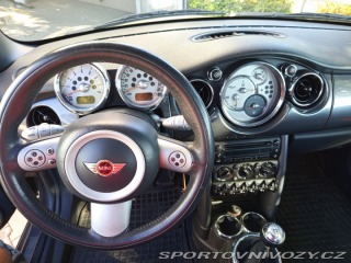 Mini Cooper Cooper R53 2005