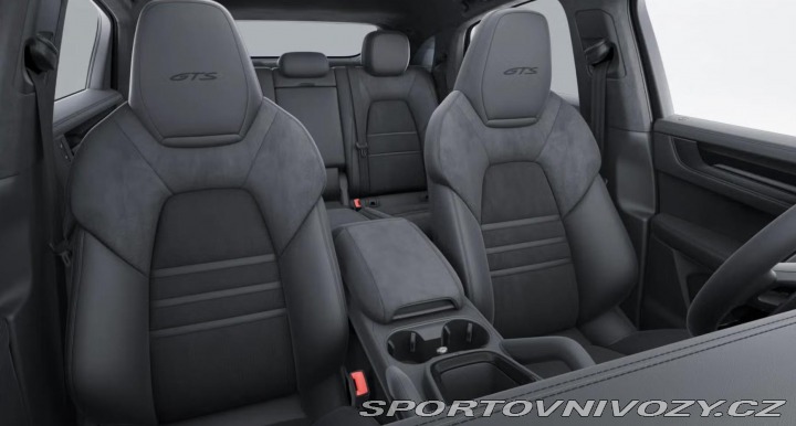 Porsche Cayenne GTS Coupé 2025