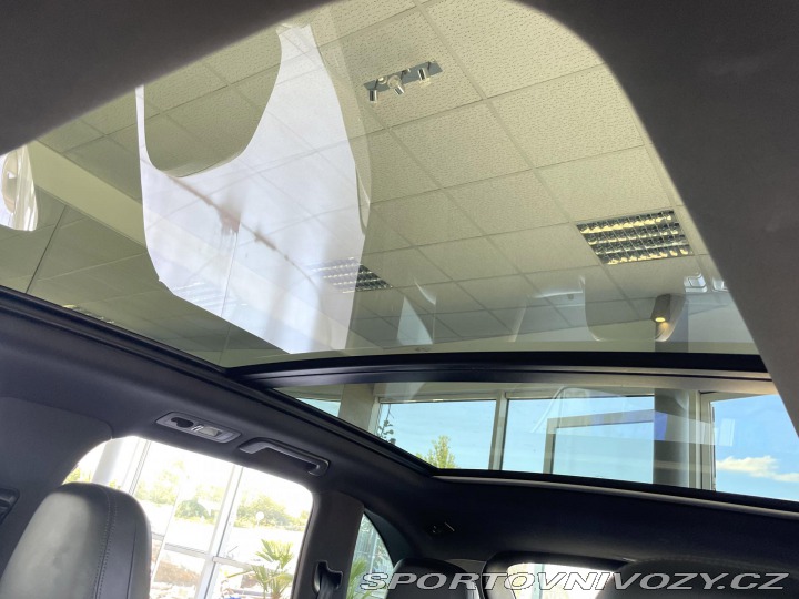 Porsche Cayenne  1800