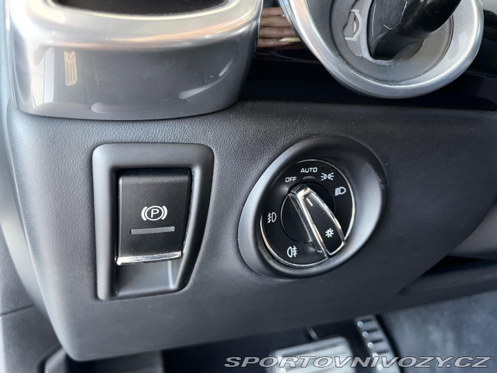 Porsche Cayenne  1800