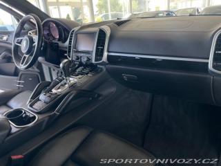 Porsche Cayenne  1800