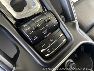 Porsche Cayenne  1800