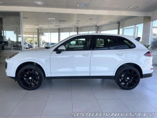 Porsche Cayenne  1800