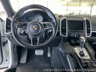 Porsche Cayenne  1800