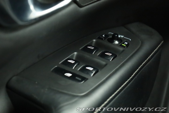 Volvo V90 T8 Twin Engine AWD 2019