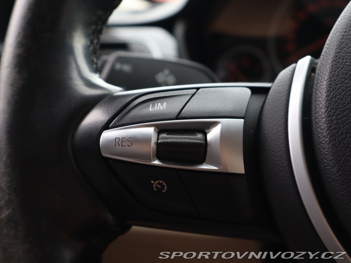 BMW 3 330e iPerformance 2018