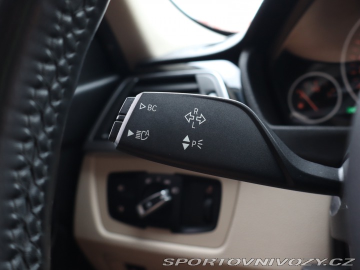 BMW 3 330e iPerformance 2018