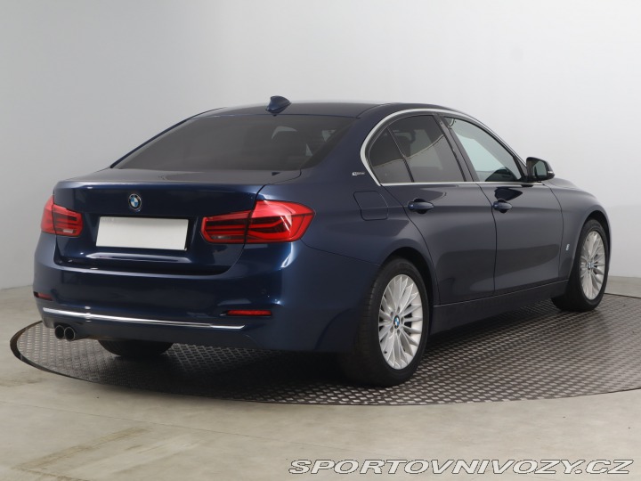 BMW 3 330e iPerformance 2018