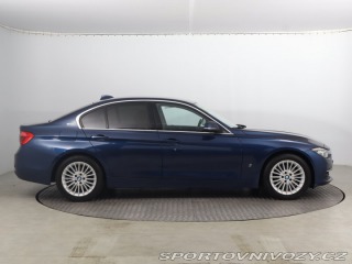 BMW 3 330e iPerformance 2018