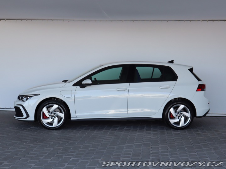Volkswagen Golf GTE 2020