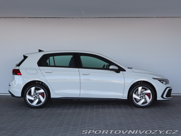 Volkswagen Golf GTE 2020