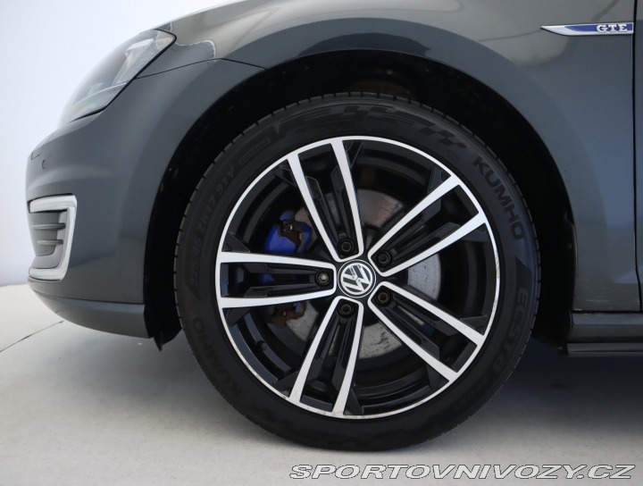 Volkswagen Golf GTE 2015
