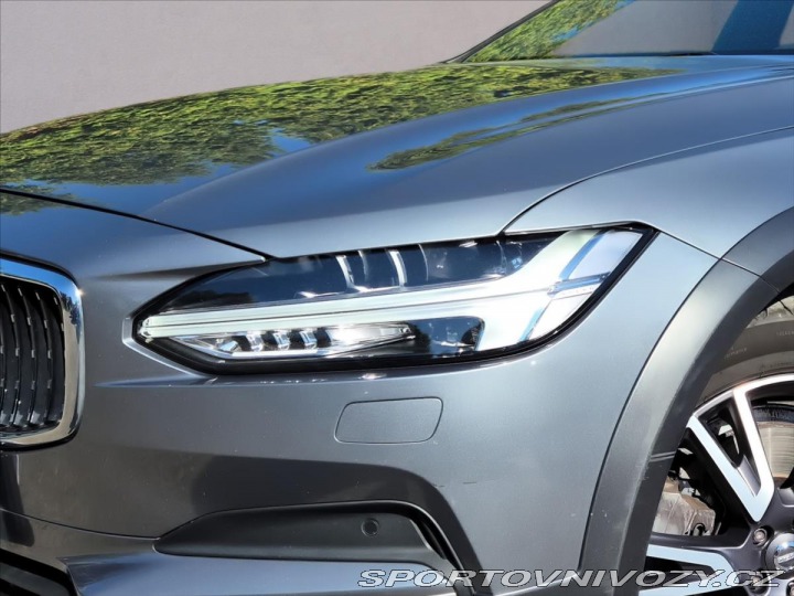 Volvo V90 2,0 T5 Cross Country AWD 2019