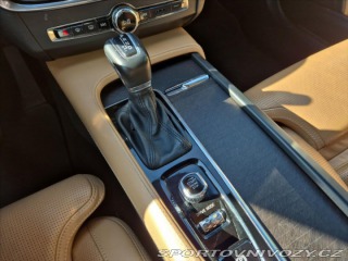 Volvo V90 2,0 T5 Cross Country AWD 2019