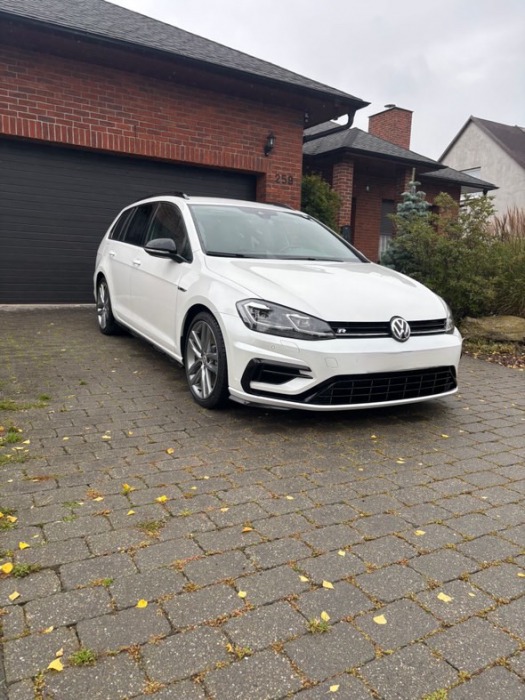 Volkswagen Golf R