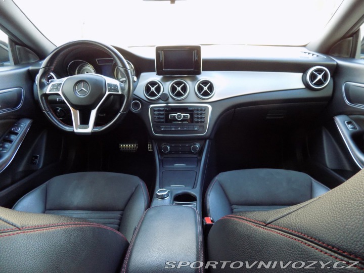 Mercedes-Benz CLA 220d/AMG-Line/Bi-xenon/LE 2013