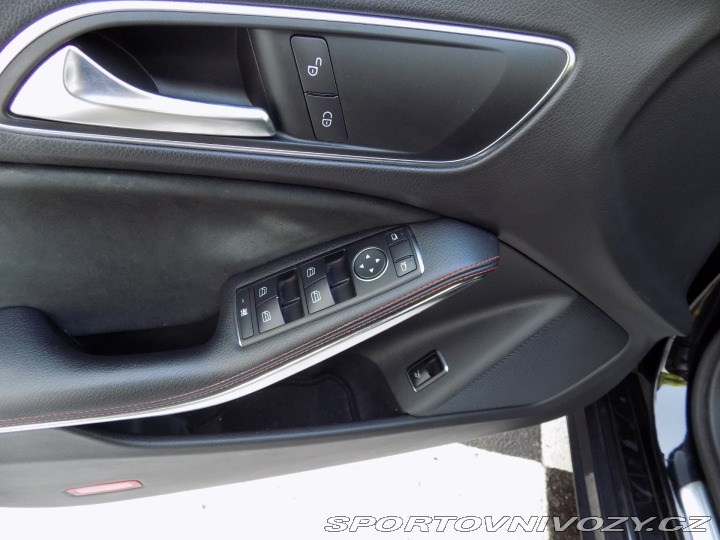 Mercedes-Benz CLA 220d/AMG-Line/Bi-xenon/LE 2013