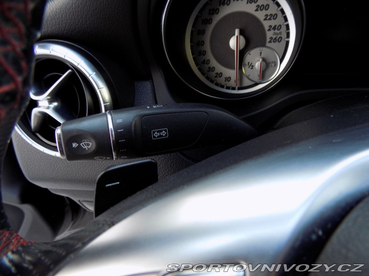 Mercedes-Benz CLA 220d/AMG-Line/Bi-xenon/LE 2013